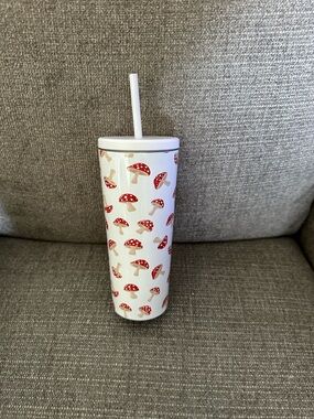 White Mushroom Print Tumbler with Straw